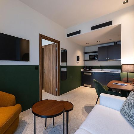 Evripidou 7 - Kalamata Mediterranean Suites Εξωτερικό φωτογραφία