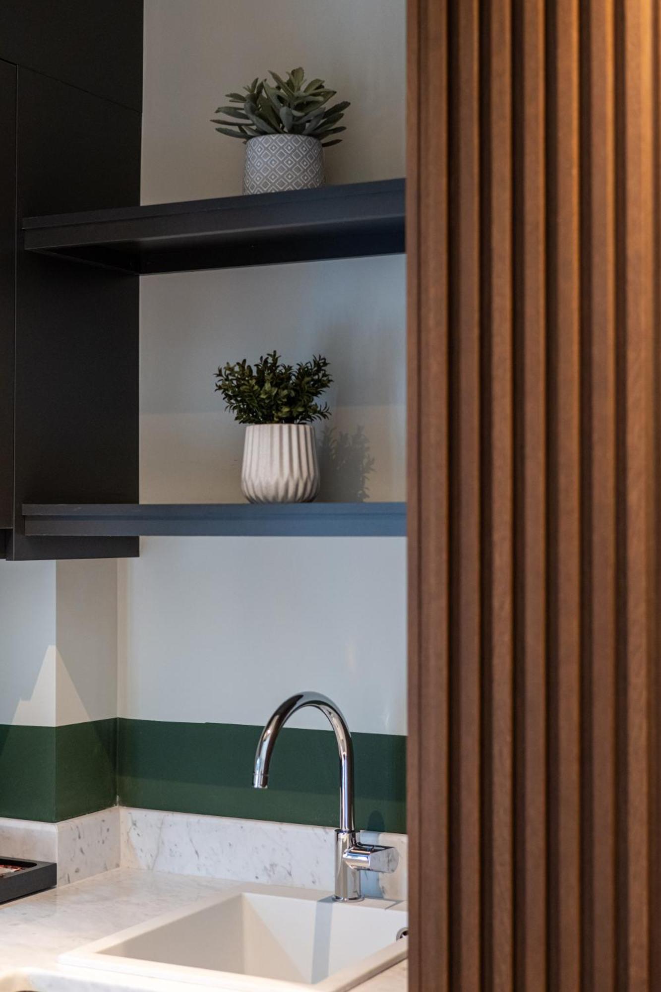 Evripidou 7 - Kalamata Mediterranean Suites Εξωτερικό φωτογραφία