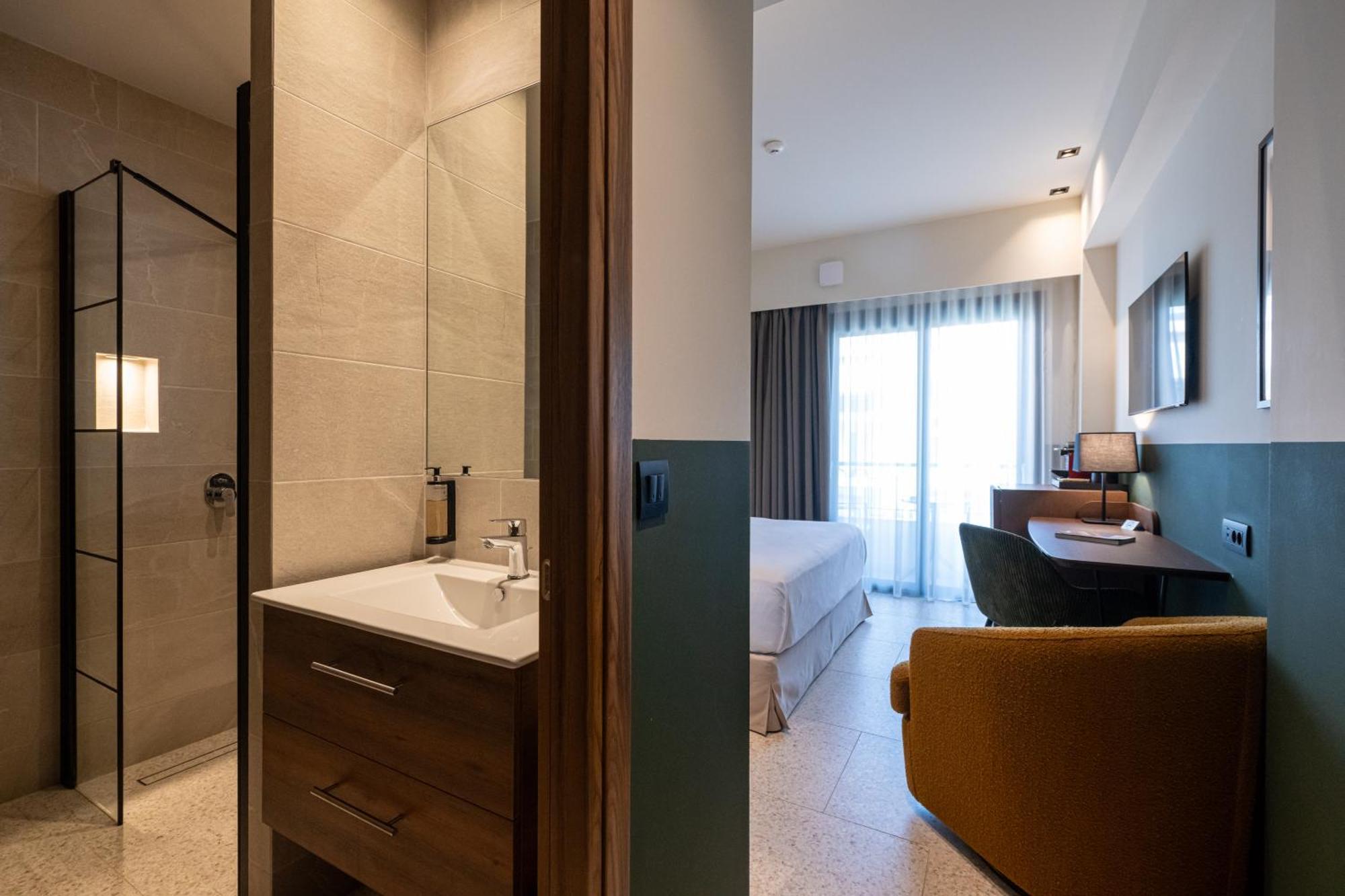 Evripidou 7 - Kalamata Mediterranean Suites Εξωτερικό φωτογραφία