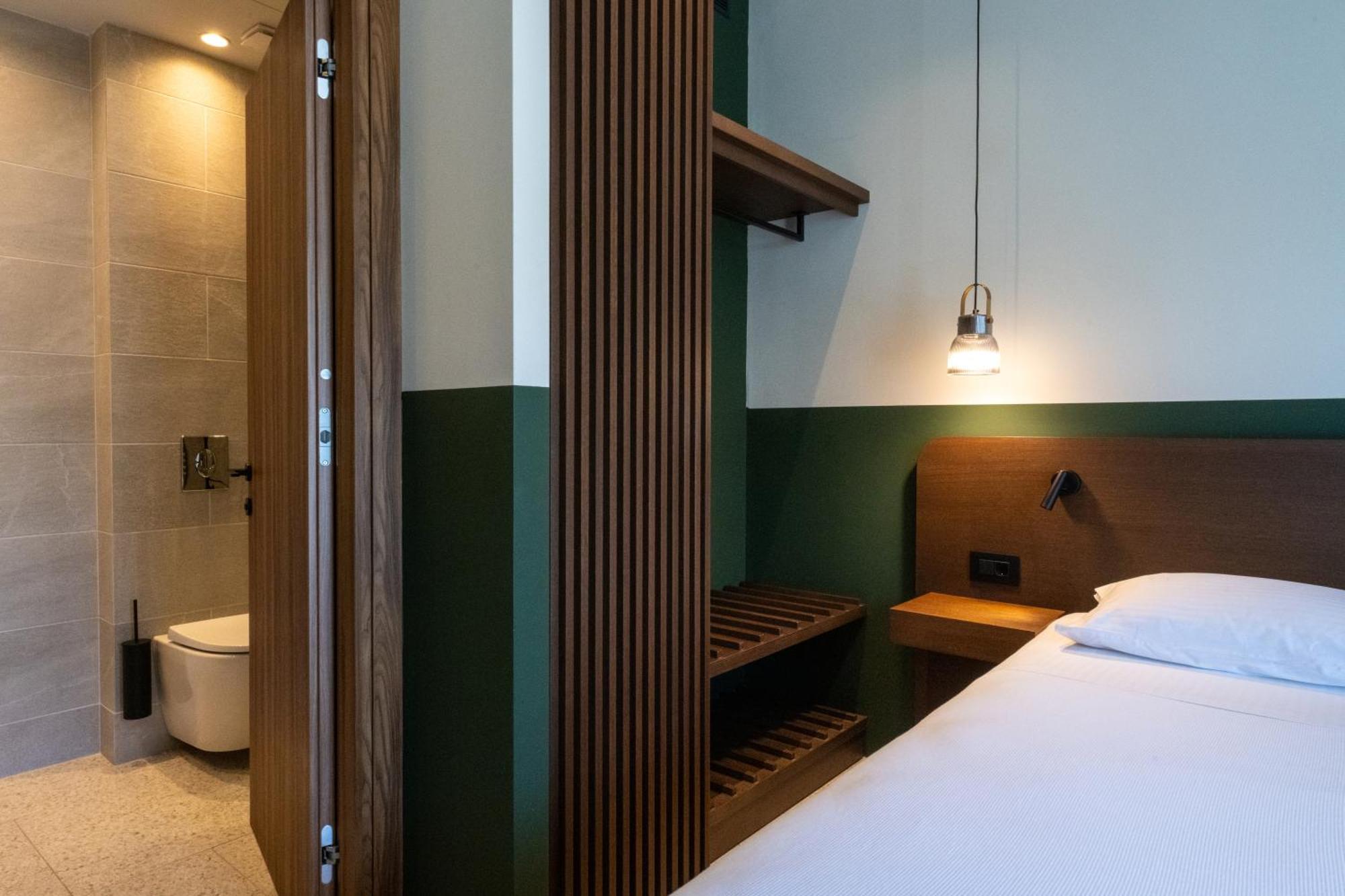 Evripidou 7 - Kalamata Mediterranean Suites Εξωτερικό φωτογραφία