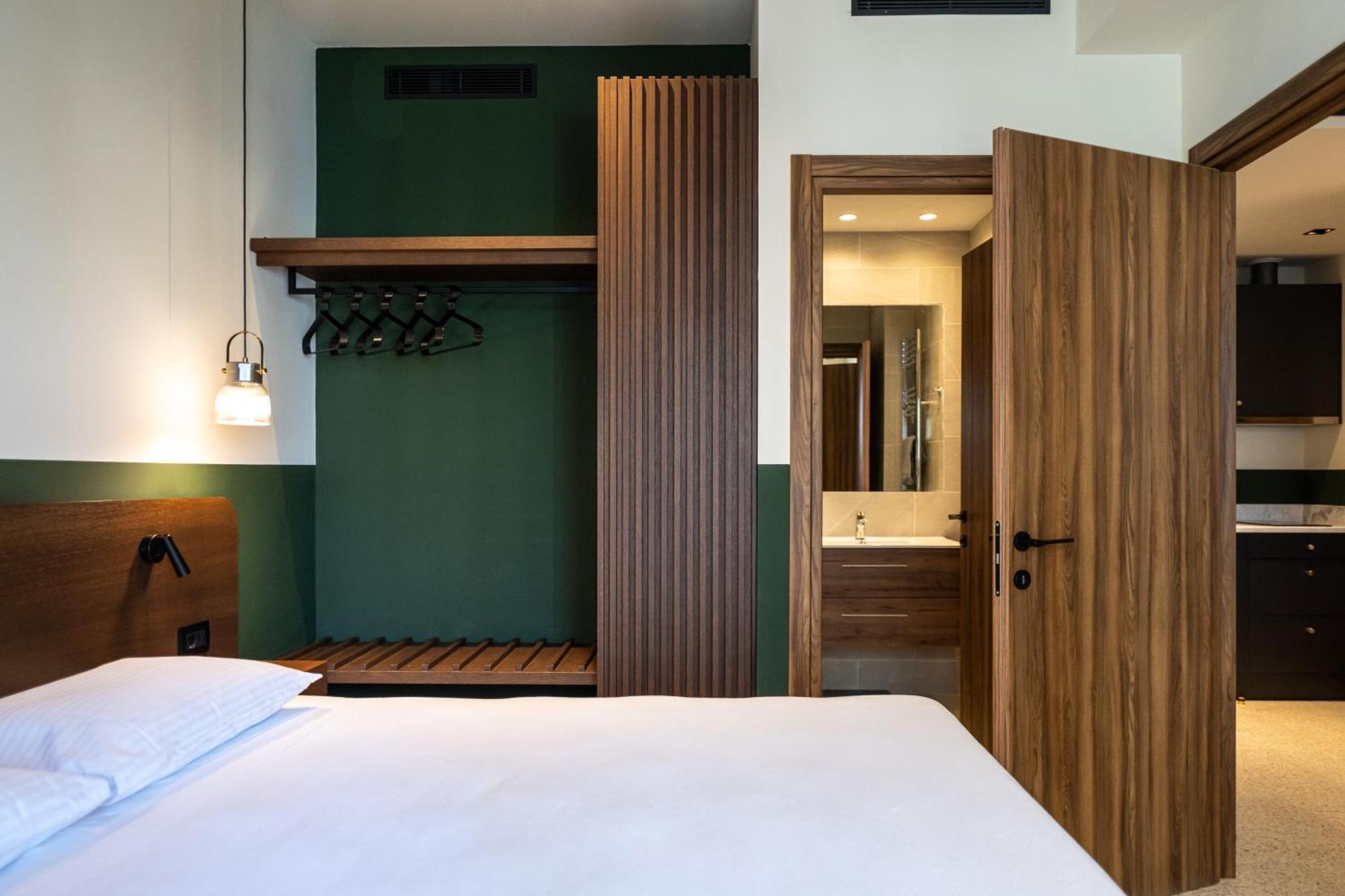 Evripidou 7 - Kalamata Mediterranean Suites Εξωτερικό φωτογραφία